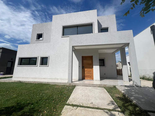 Casa En  Venta En Barrio San Pablo, Pilar