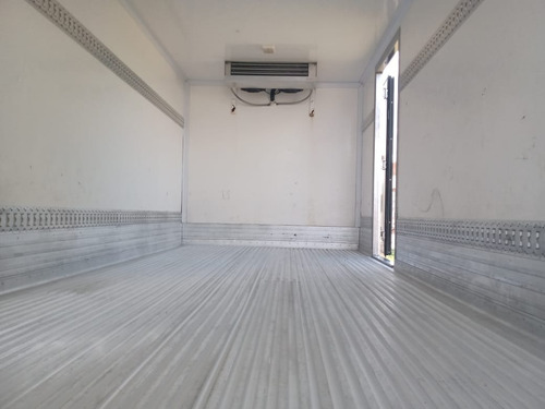 Mb 1016 Accelo Bau Refrigerado -15º 915/9150