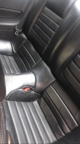 Imagen 18 de 23 de Ford Mustang 2006 5.0 Coupe V8 Gt