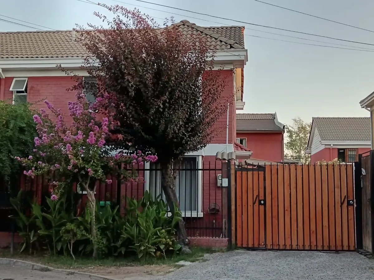 Imagen 1 de 15 de Casa Con Ampliación En Barrio Seguro Con Acceso A 5sur
