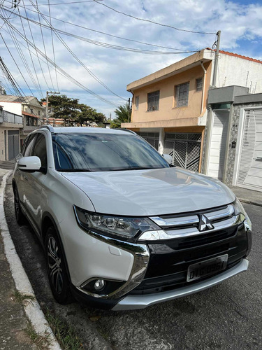 Imagem 2 de 10 de Mitsubishi Outlander 2017 2.2 Ftp 4wd 5p New