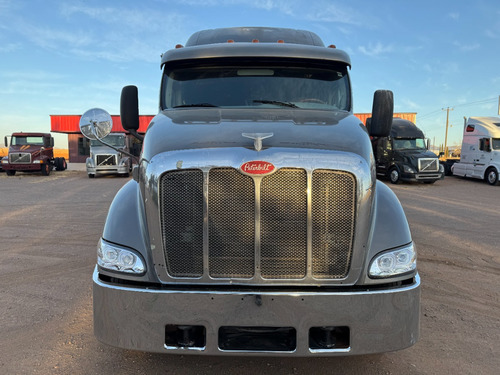 Tractocamión 2006 Peterbilt 387 - C15 - Manual 18 Vel.
