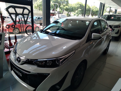 Imagen 5 de 8 de Toyota Yaris 0 Km