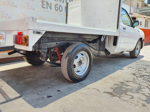 Imagen 12 de 15 de Nissan Np300