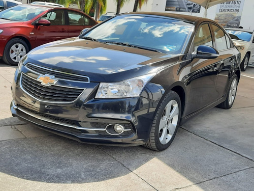 Imagen 2 de 12 de Chevrolet Cruze 2014