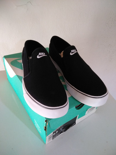 Nike Toki Slip Txt Negro- Zapatillas Panchas Talle 9.5 Us (Usado)