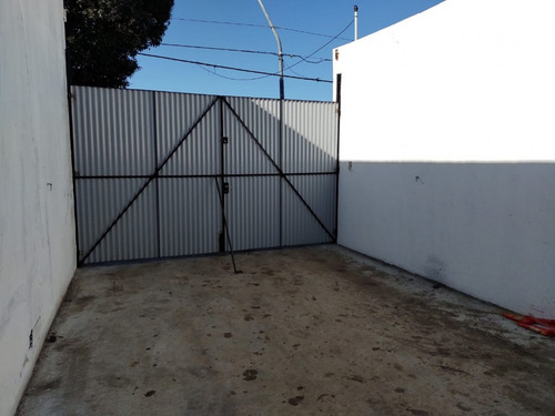 Galpon Con Local Al Frente En Venta