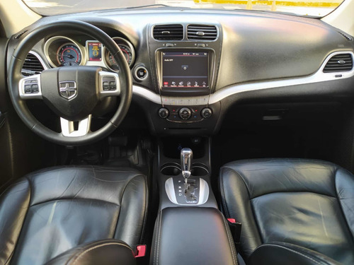 Dodge Journey 2.4 Sxt 7 Pasajeros Lujo At 2018