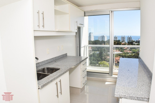 Avenida Roosevelt - Edificio Nuevo - Ref: 10880