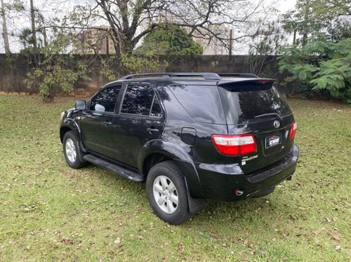 Imagem 4 de 9 de Toyota Hilux Sw4 2.7 16v 4p Flex Sr 7 Lugares Automático
