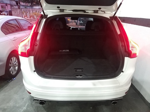 Imagem 6 de 10 de Volvo Xc60 2015 3.0 T6 R-design 5p
