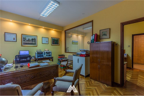 Venta Oficina Ciudad Vieja