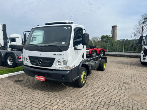 Mb Accelo 815 4x2.