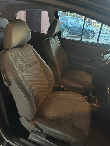 Volkswagen Fox 1.6 Comfortline
