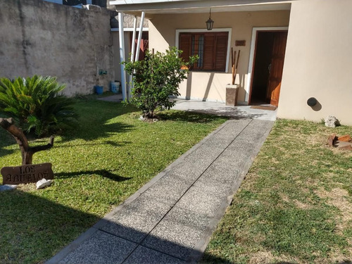 Imagen 1 de 17 de Casa 3 Ambientes Parquizado Y Cochera