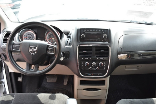 Imagen 12 de 13 de Dodge Grand Caravan 2017 3.7 Se At