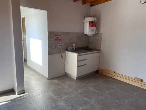 Imagen 4 de 9 de Departamento En Venta En José C Paz