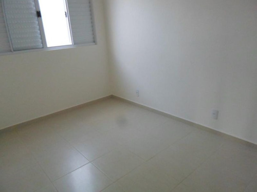 Imagem 8 de 10 de Oportunidade Cabral Elevador,2quartos, Vaga Livre Coberta - 9906