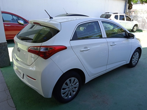 Hyndai Hb20 1.0 Confort 2015