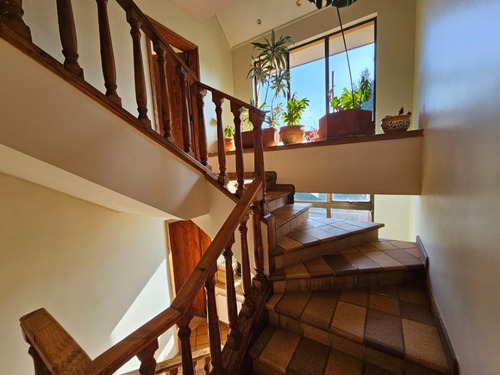 En Venta, Gran Propiedad En Lomas De San Andrés.