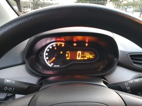 Imagem 9 de 10 de Chevrolet Onix