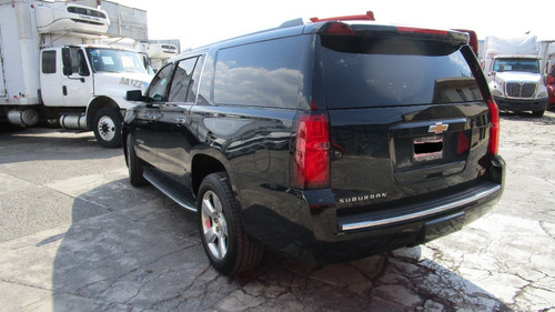 Imagen 6 de 14 de Chevrolet Suburban 5.3 Lt V8 Piel 2da Cubo At