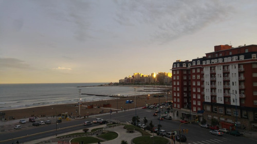 Imagen 22 de 23 de Deparmento Dos Ambientes Primera Linea Al Mar