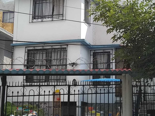 Imagen 1 de 10 de Casa En Venta En Cumbres Del Valle, Tlalnepantla, México