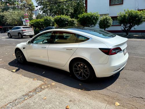 Tesla Model 3 Standar Range Autonomia Auto Pilot