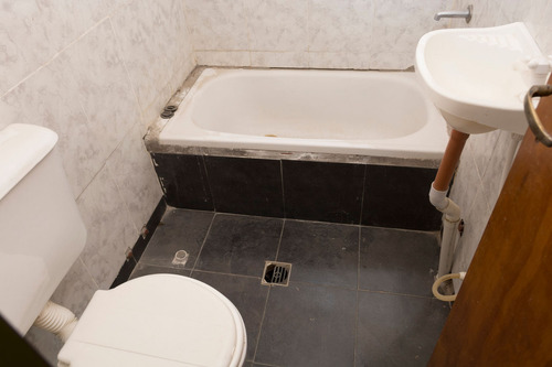 Casa 6 Dormitorios Venta Villa Lavalle