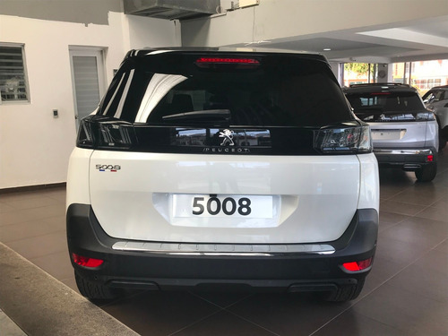 Peugeot 5008 Allure 1.6 At 2022