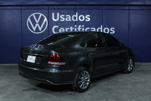 Volkswagen Vento 1.6 Highline At