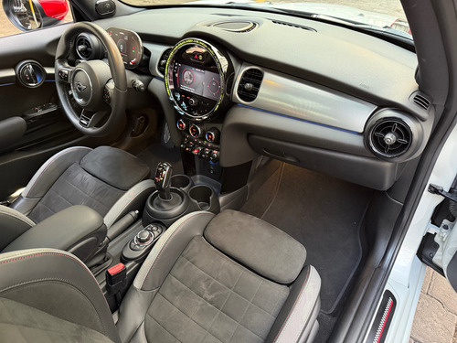 Mini John Cooper Works 2.0 Iconic At 3P