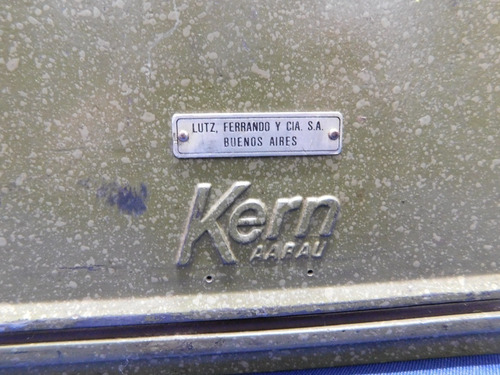 Imagen 5 de 10 de Teodolito Kern Nivel Topografico Suizo Caja Completa S/t.