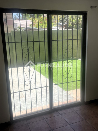 Casa Familiar En Venta De 4d 4b En Ciudad Satelite Maipú