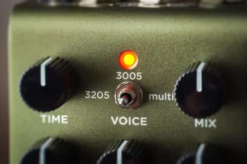 Pedal Strymon Brig Multi-voice Dbucket Delay (lançamento