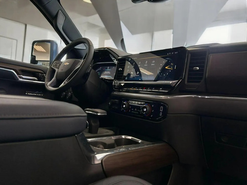 Chevrolet Silverado 5.3 V8 High Country