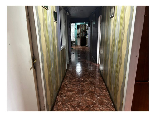Hermosa Casa En Vta Con Excelente Ubicación!