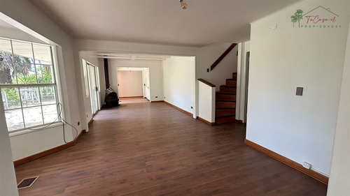 Casa En Parcela En Arriendo De 4d/3b En Calera De Tango