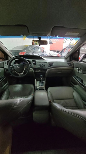 Imagem 4 de 6 de Honda Civic