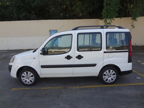 Imagem 3 de 7 de Fiat Doblo 1.8 Mpi Essence 7l 16v Flex 4p Manual
