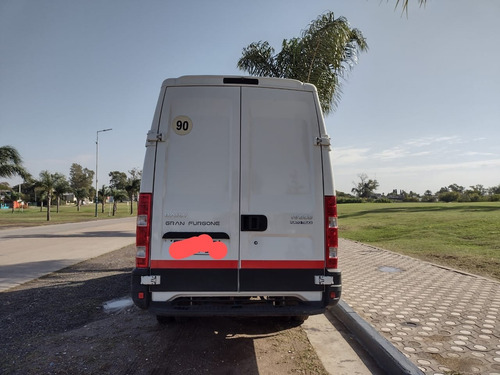 Imagen 4 de 12 de Iveco Daily 2020 3.0 Furgon 55c16 H2 155cv 12.3m3 3300