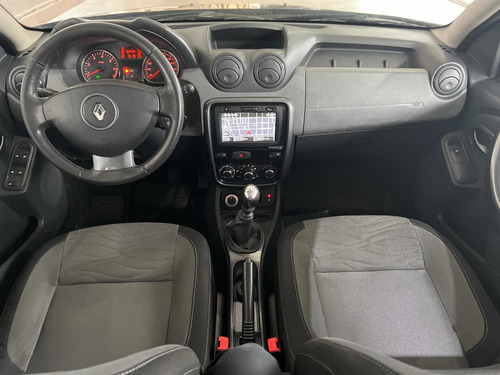 Imagen 7 de 11 de Renault Duster 2013 2.0 4x4 Luxe Nav 138cv