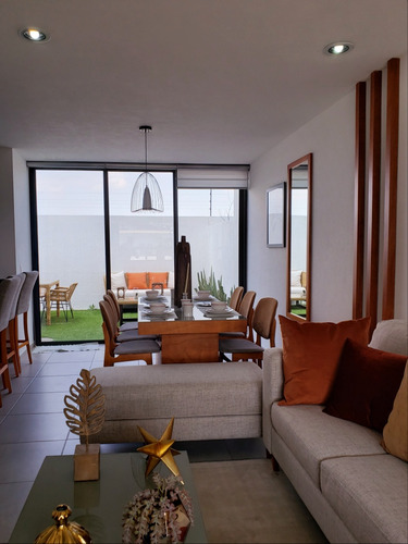 Casa En Venta En Toluca, Fraccionamiento Aurea
