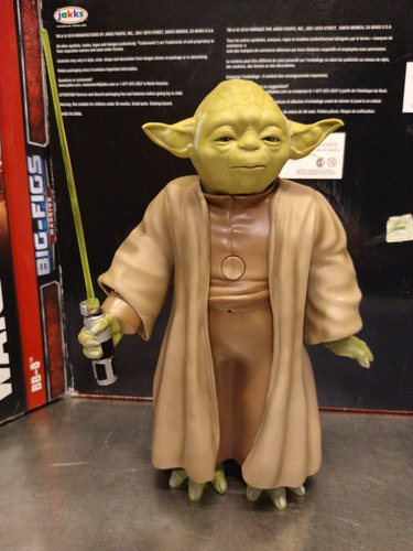 Yoda (disney) 2018  Interactivo 30cm !!!