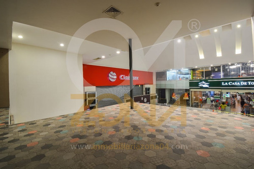 Imagen 2 de 8 de Local Comercial En Renta, Área De Fast Food De Torre Wtc.