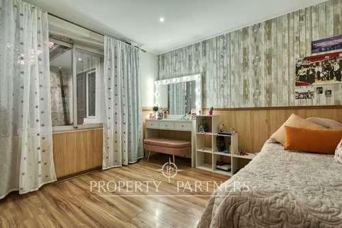 Conectividad Y Amplitud: Casa En Venta En La Reina...
