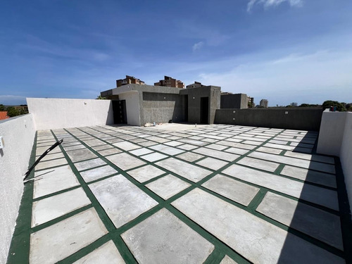 Town Houses En Obra Blanca Y Gris Para Adaptar A Tu Estilo
