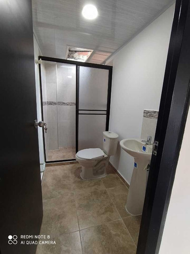 Imagen 10 de 14 de Venta Casa Recién Remodelada Barrio Bosques De Pinares