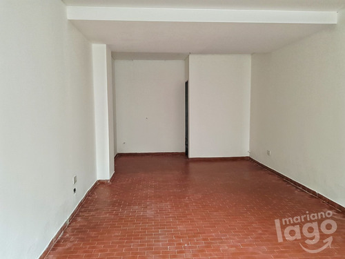 Imagen 4 de 8 de Local Comercial En Venta Ubicado En Abasto